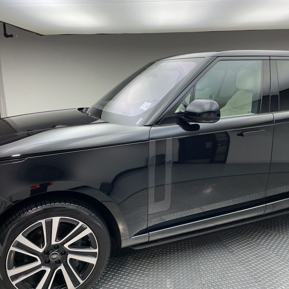 2023 Land Rover Range Rover P530 SE