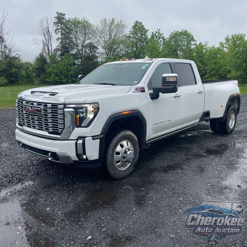 2024 GMC Sierra 3500HD Denali
