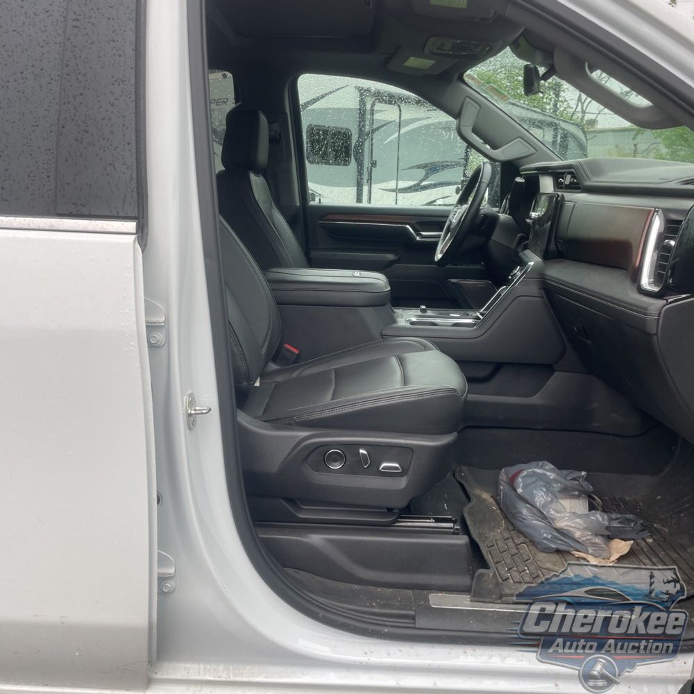 2024 GMC Sierra 3500HD Denali