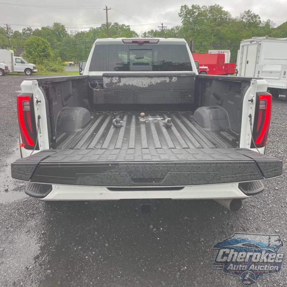 2024 GMC Sierra 3500HD Denali