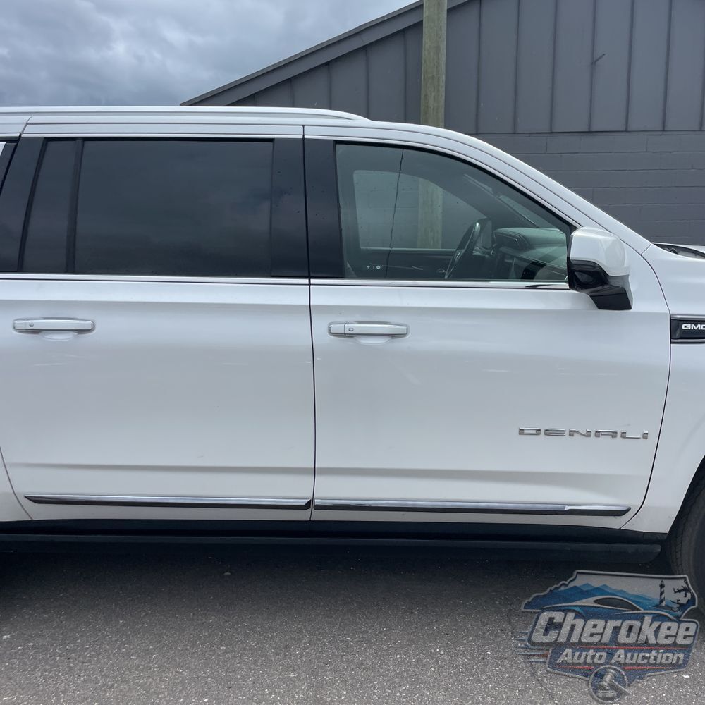 2023 GMC Yukon XL Denali Ultimate