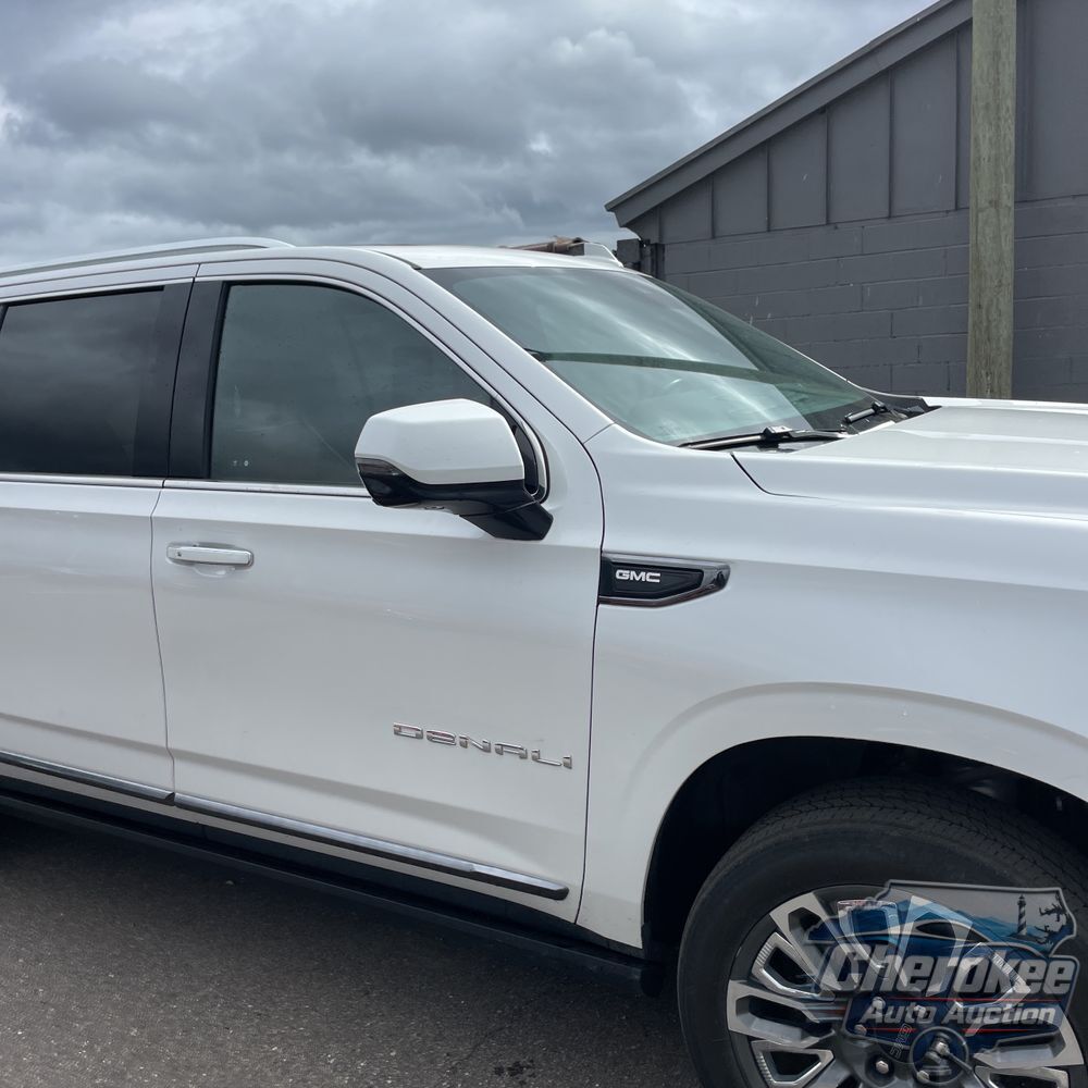 2023 GMC Yukon XL Denali Ultimate