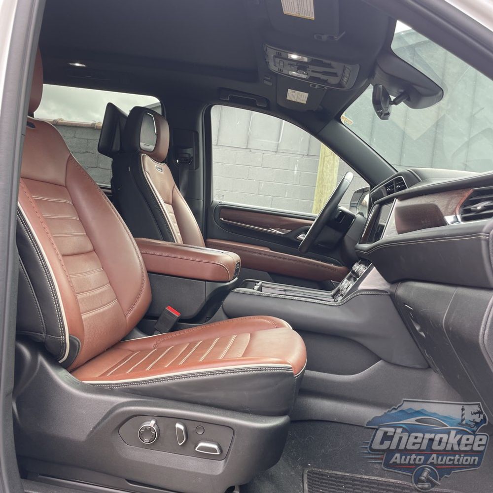2023 GMC Yukon XL Denali Ultimate