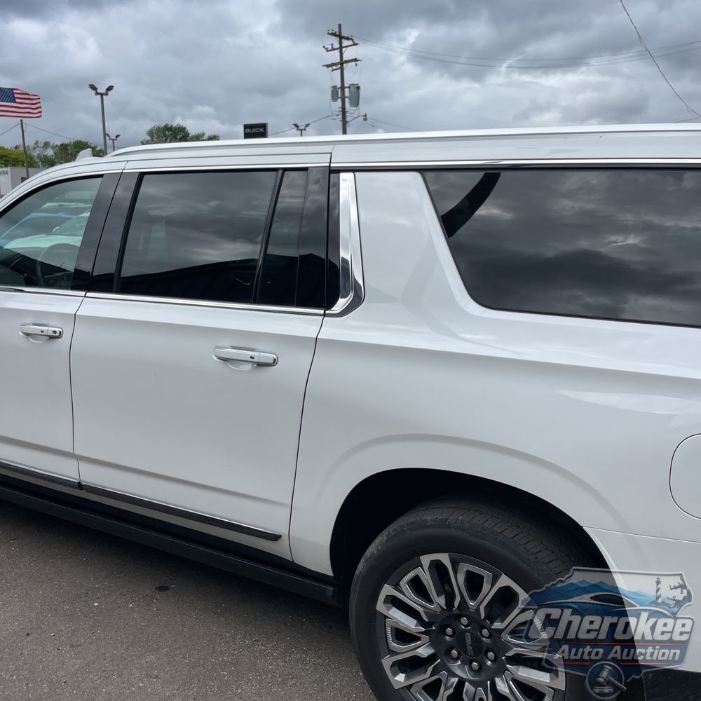 2023 GMC Yukon XL Denali Ultimate