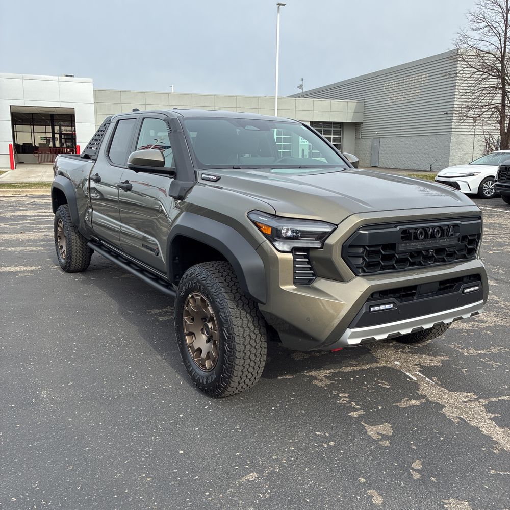 2026 Toyota Tacoma Trailhunter HV