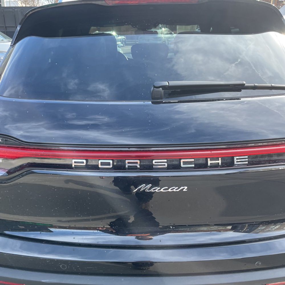 2024 Porsche Macan Base