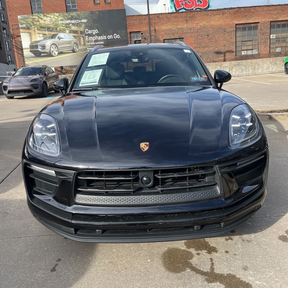 2024 Porsche Macan Base