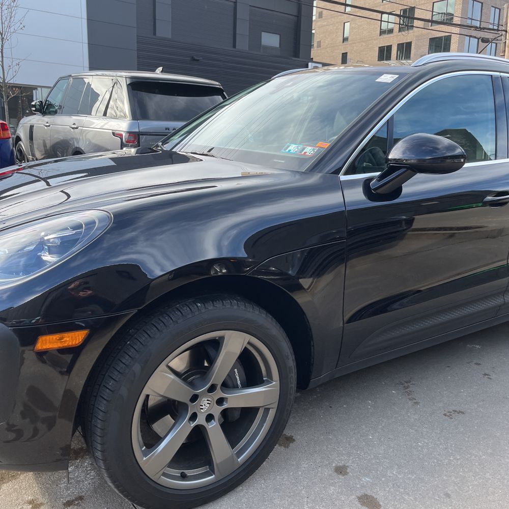 2024 Porsche Macan Base