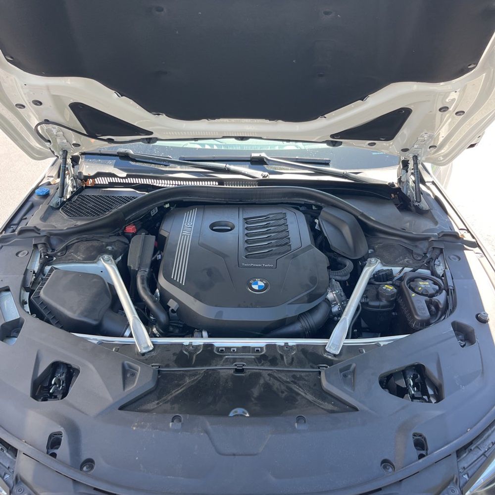 2022 BMW 8-Series 840i