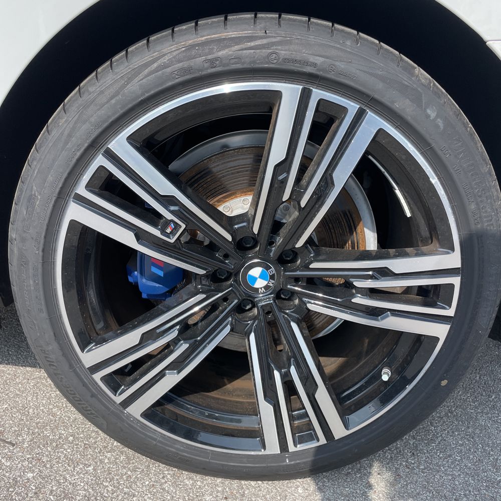 2024 BMW i7 M70