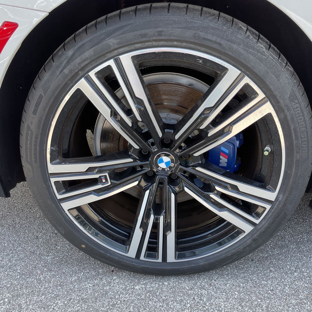 2024 BMW i7 M70