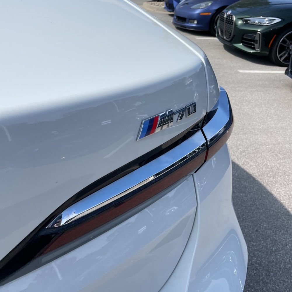 2024 BMW i7 M70