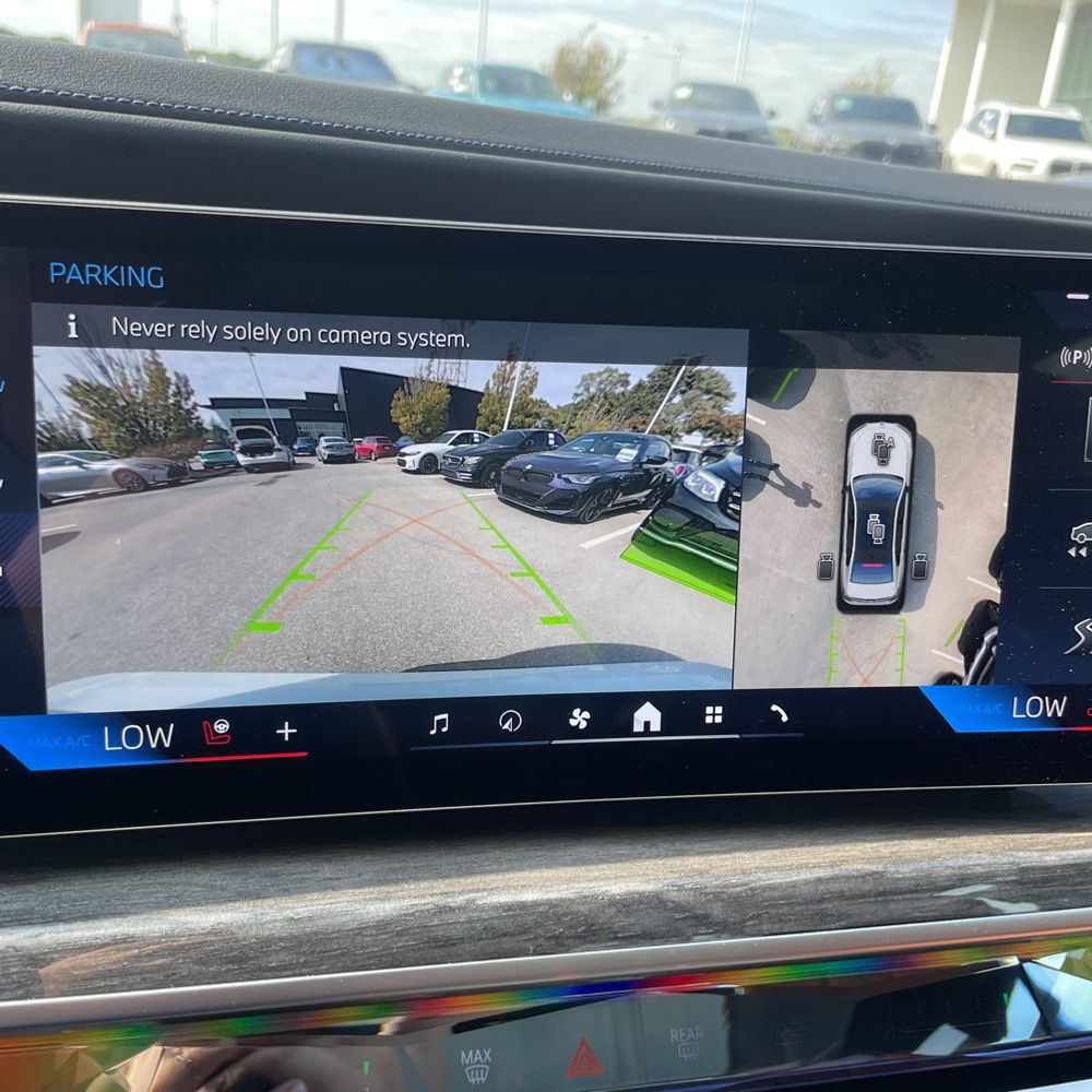 2024 BMW i7 M70