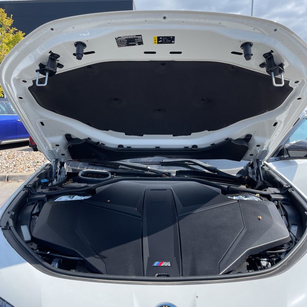 2024 BMW i7 M70