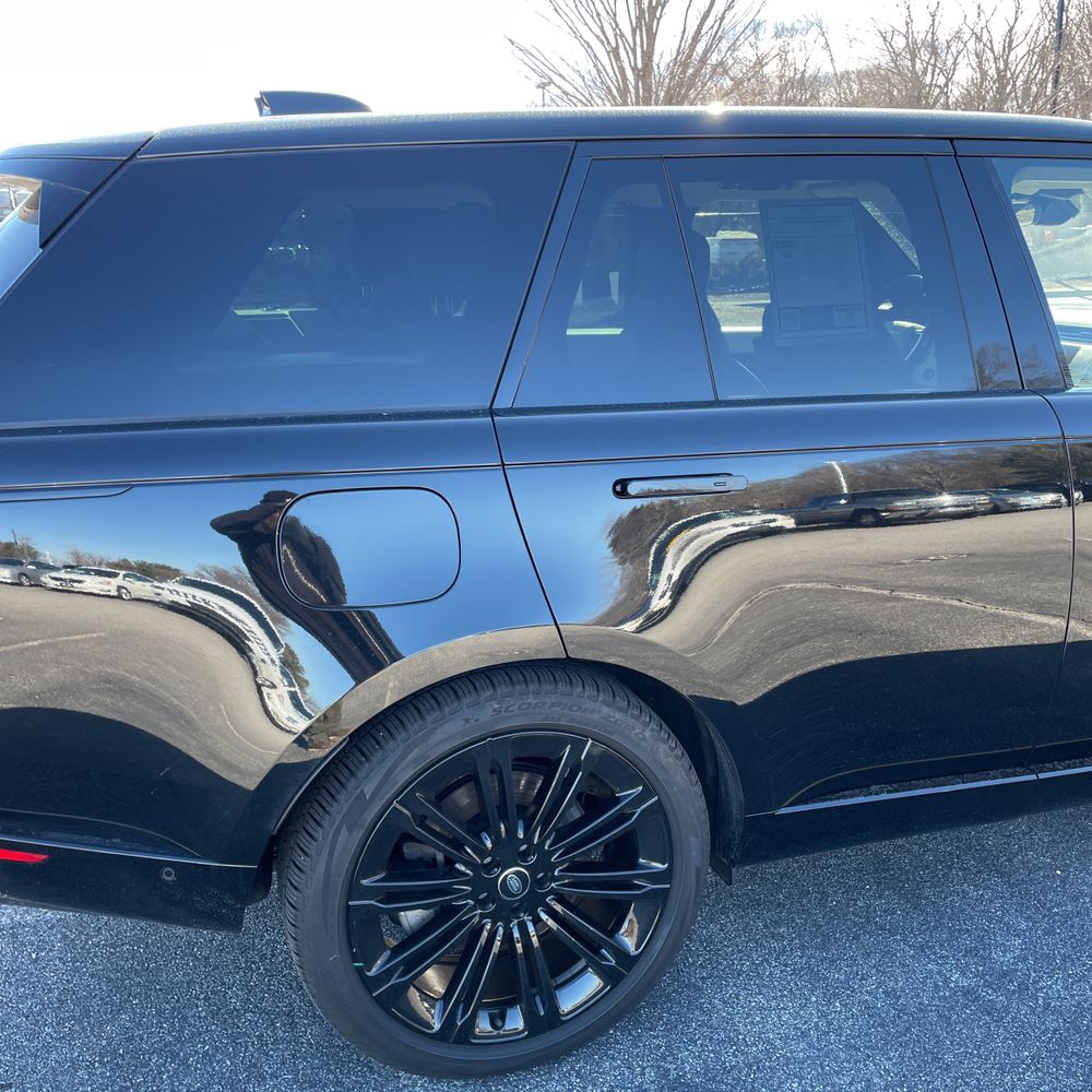 2023 Land Rover Range Rover P530 SE