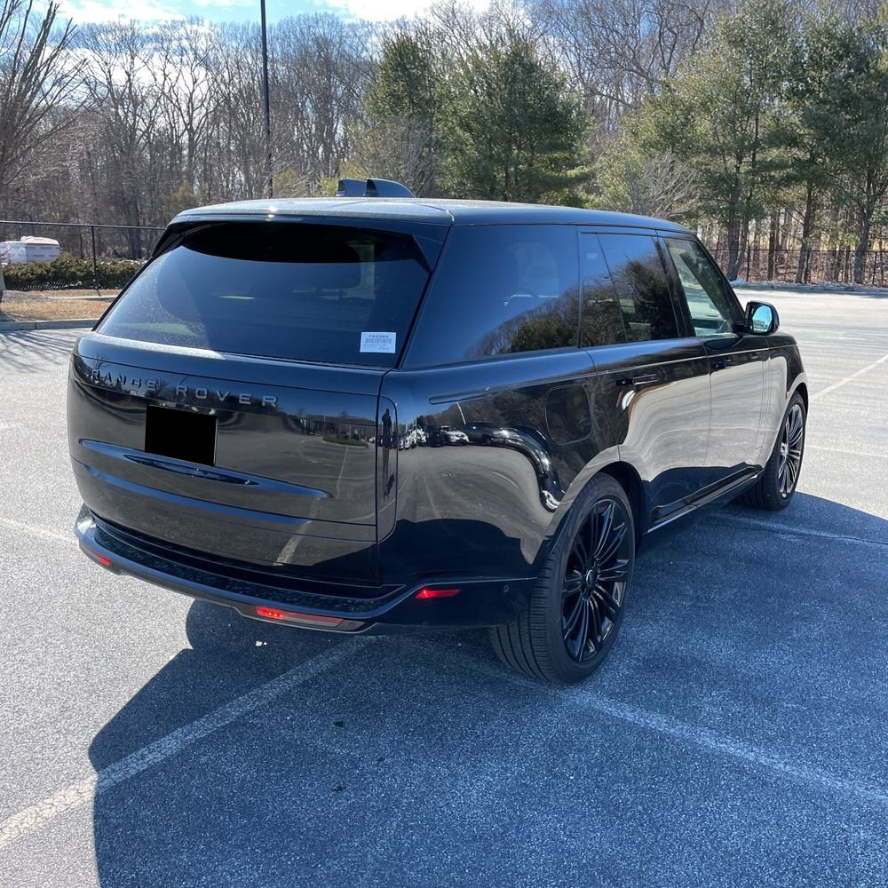 2023 Land Rover Range Rover P530 SE
