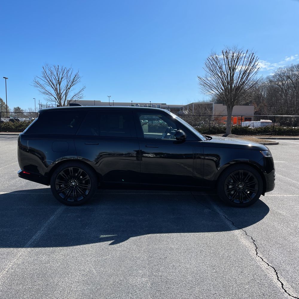 2023 Land Rover Range Rover P530 SE