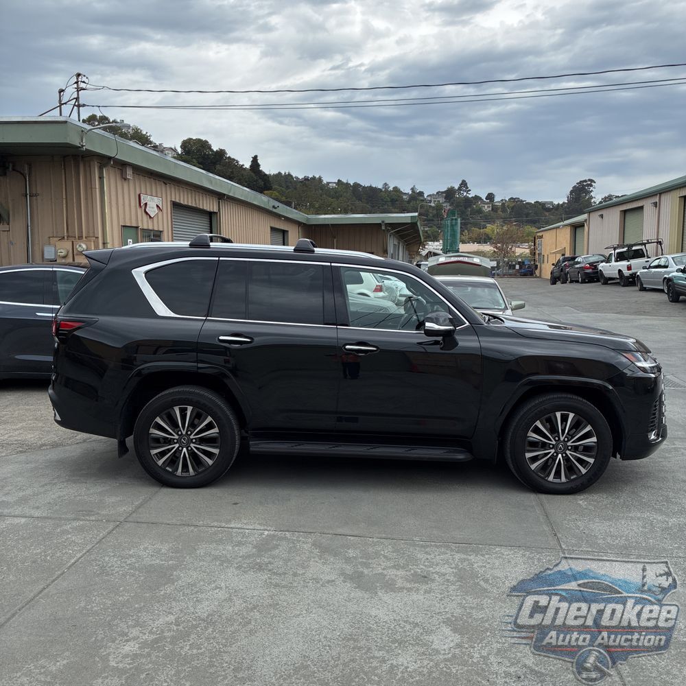 2024 Lexus LX 600 Premium