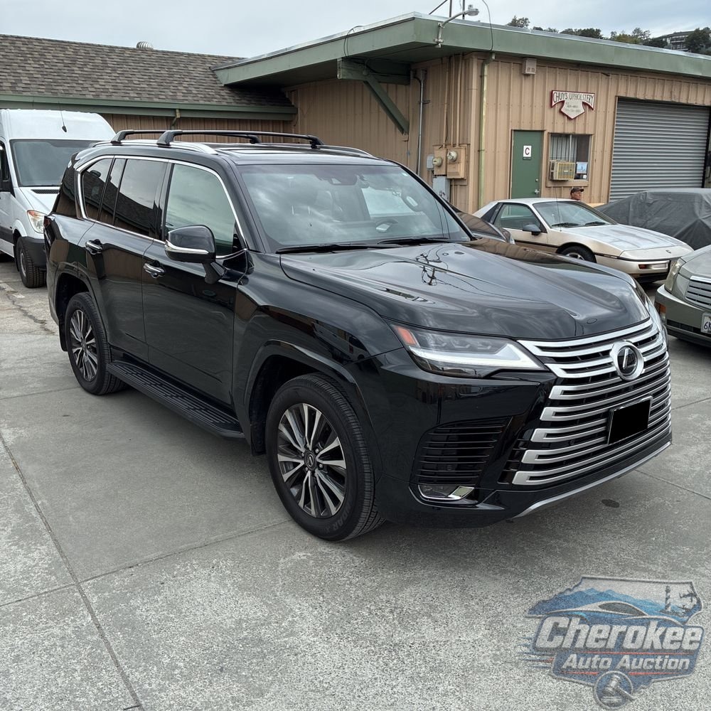 2024 Lexus LX 600 Premium
