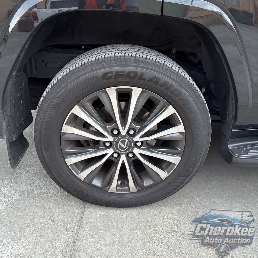 2024 Lexus LX 600 Premium