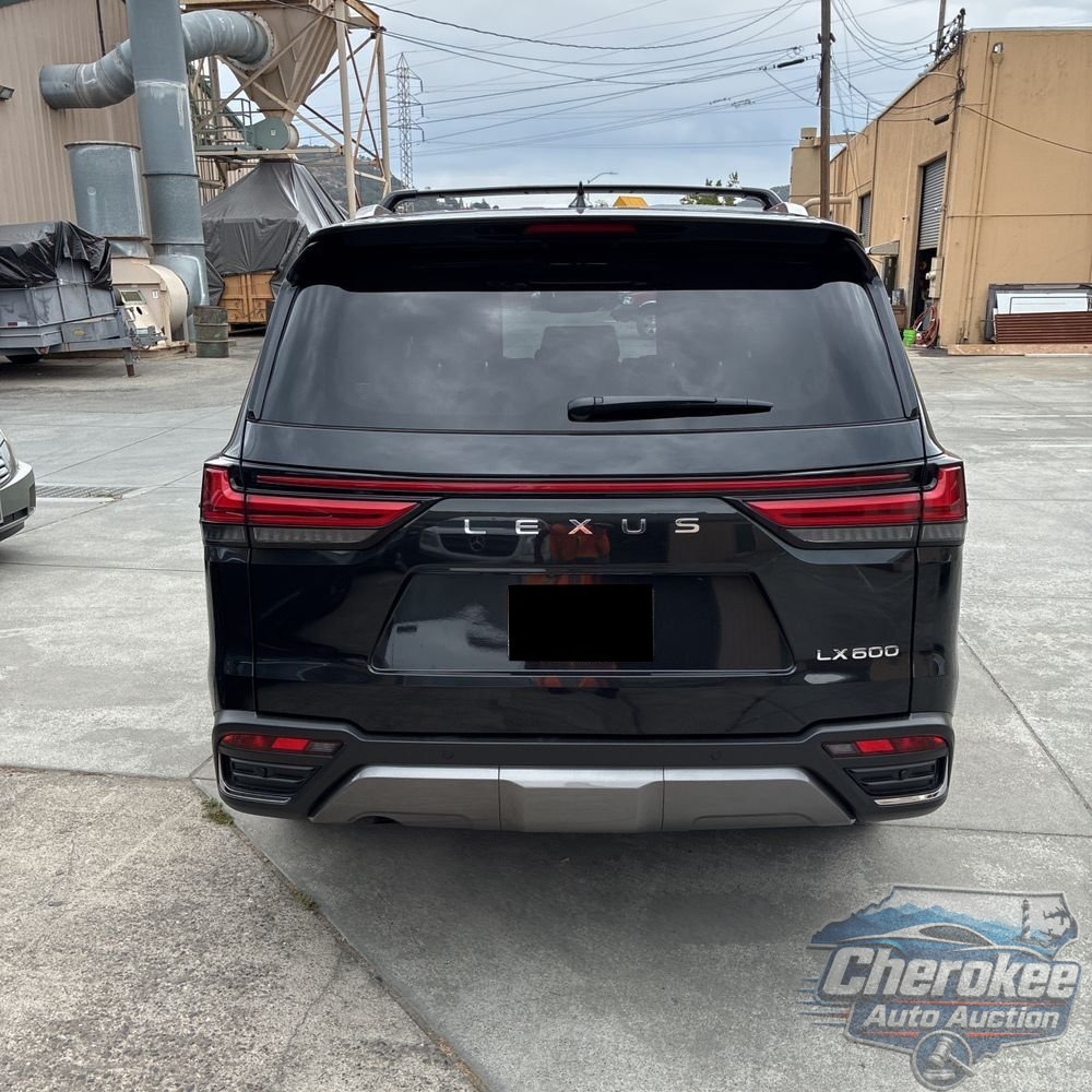 2024 Lexus LX 600 Premium