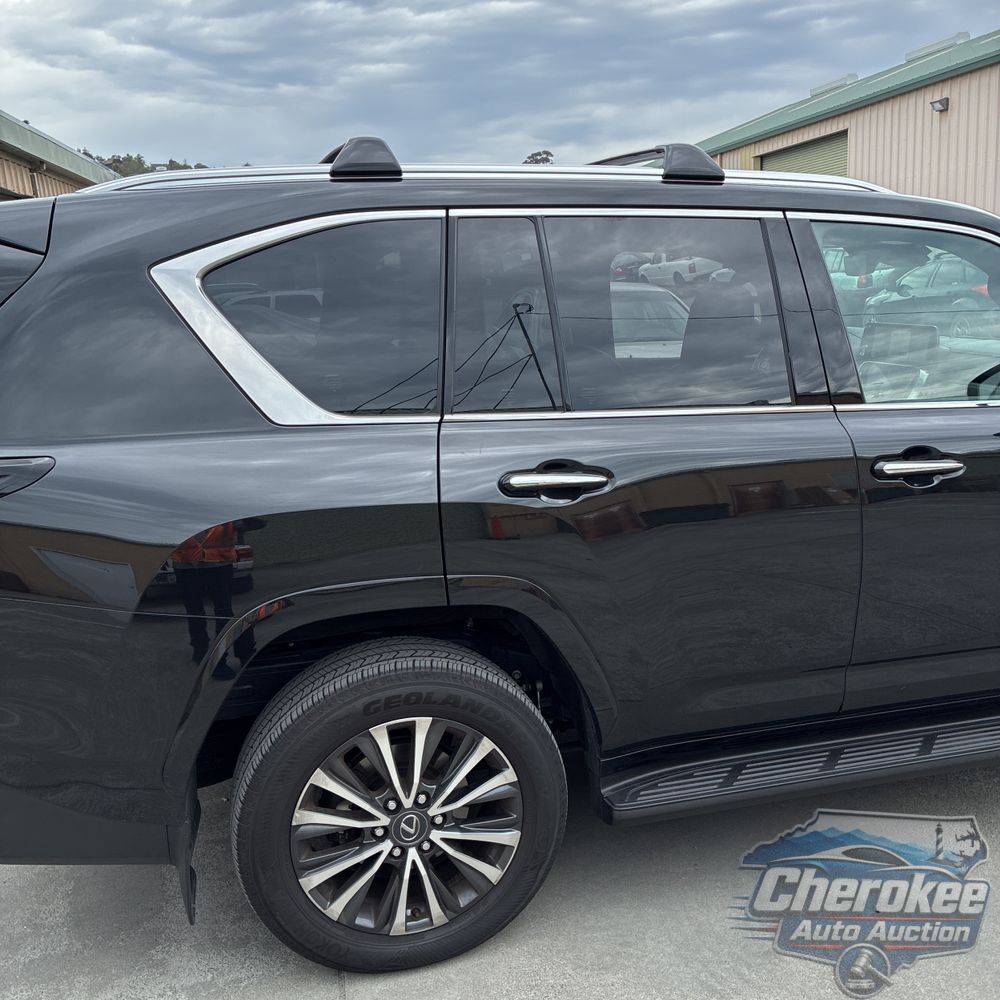 2024 Lexus LX 600 Premium