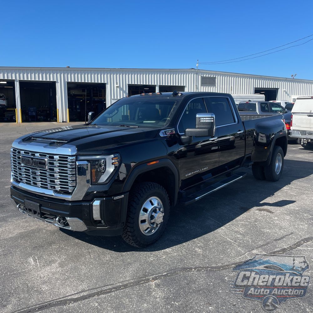 2024 GMC Sierra 3500HD Denali