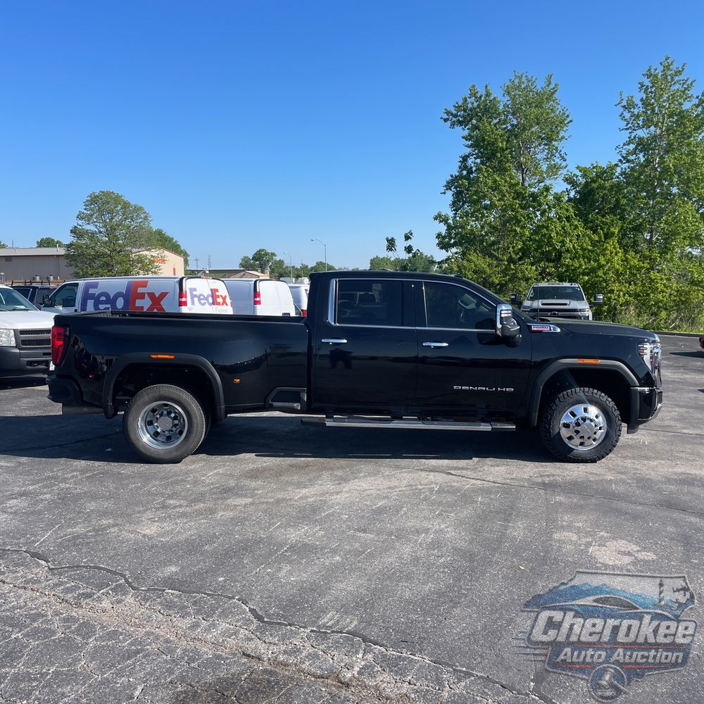 2024 GMC Sierra 3500HD Denali