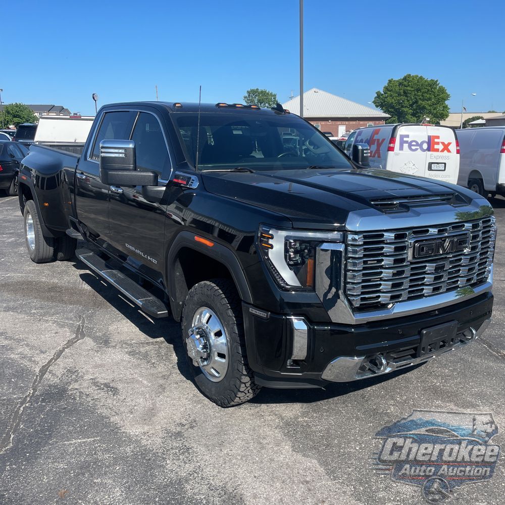 2024 GMC Sierra 3500HD Denali