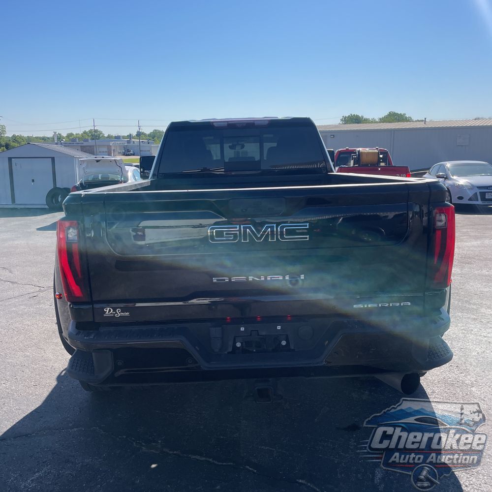 2024 GMC Sierra 3500HD Denali