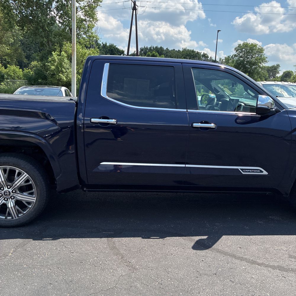 2023 Toyota Tundra Capstone HV