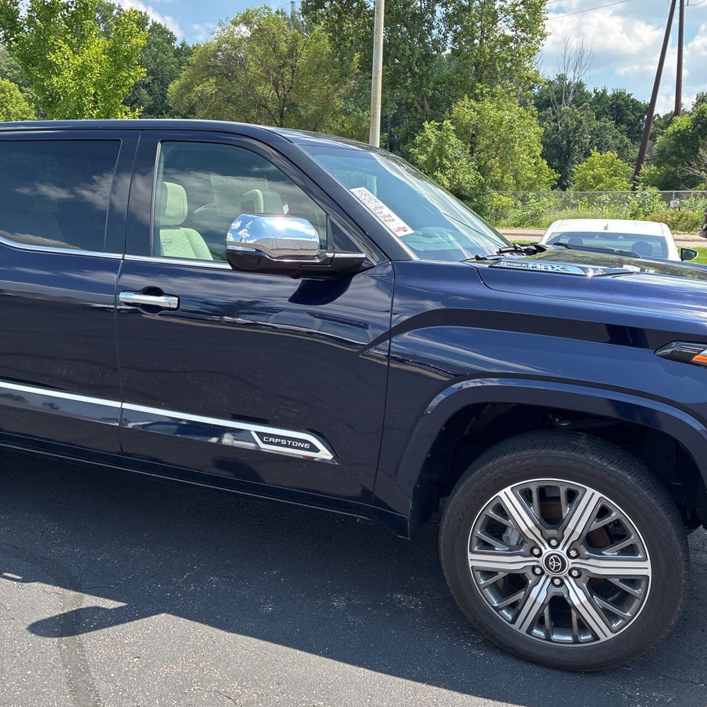 2023 Toyota Tundra Capstone HV