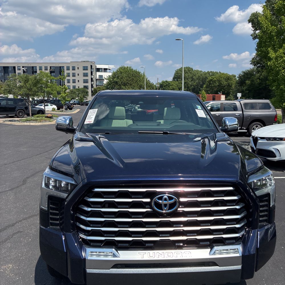 2023 Toyota Tundra Capstone HV