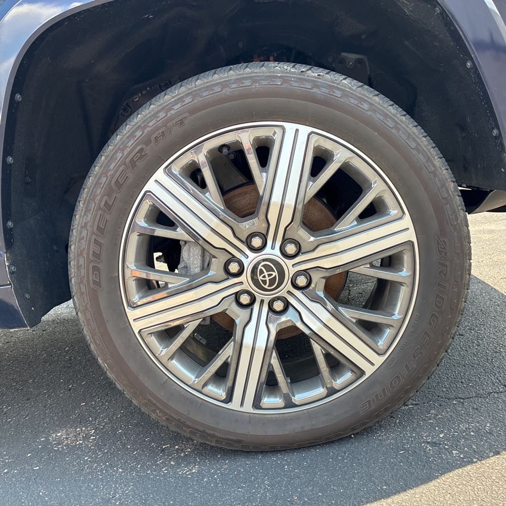 2023 Toyota Tundra Capstone HV