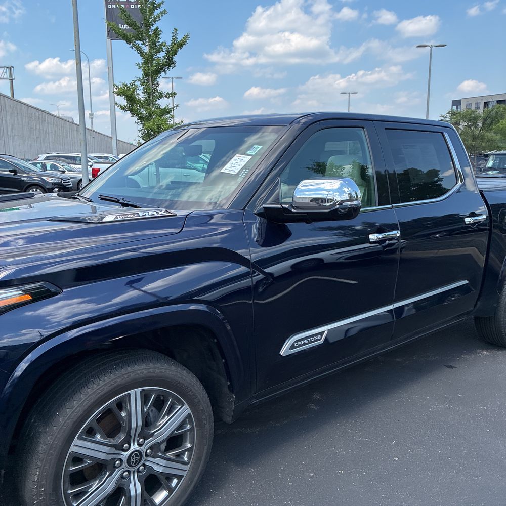 2023 Toyota Tundra Capstone HV