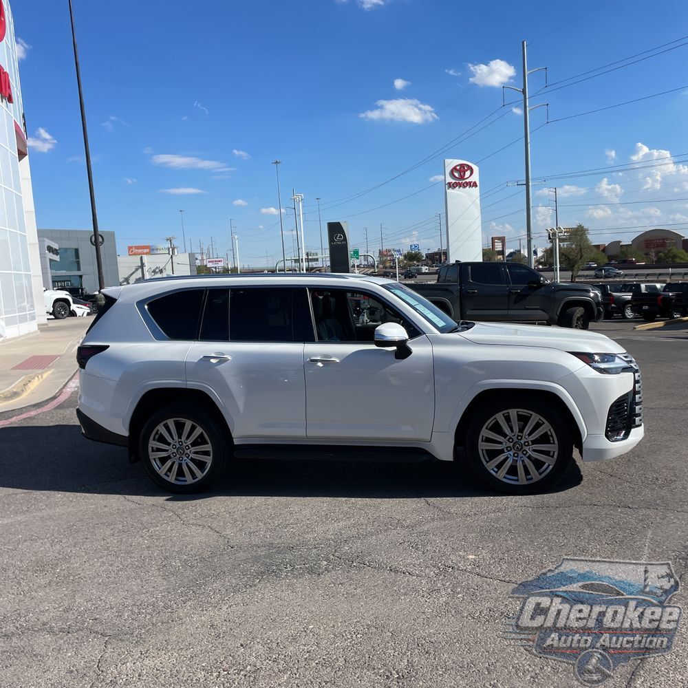 2023 Lexus LX 600 Ultra Luxury