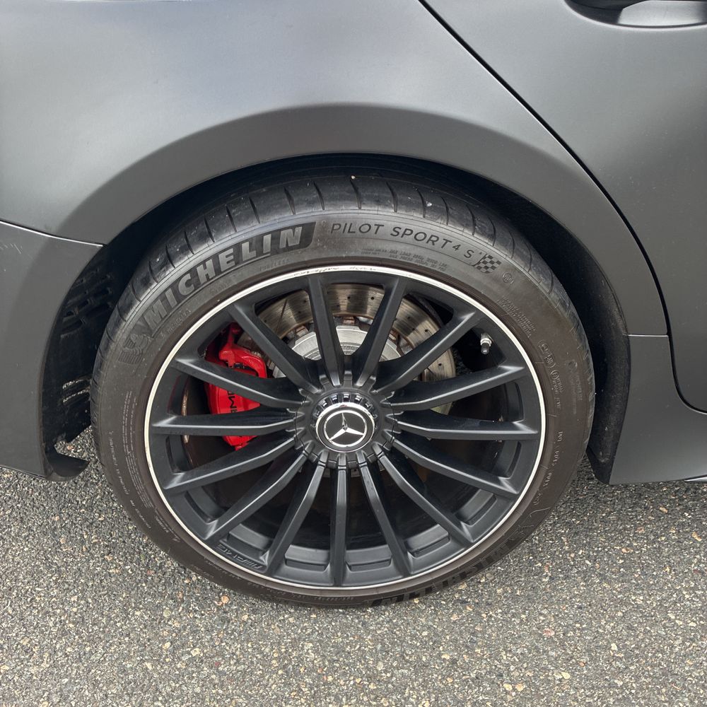 2021 Mercedes-Benz AMG GT 63