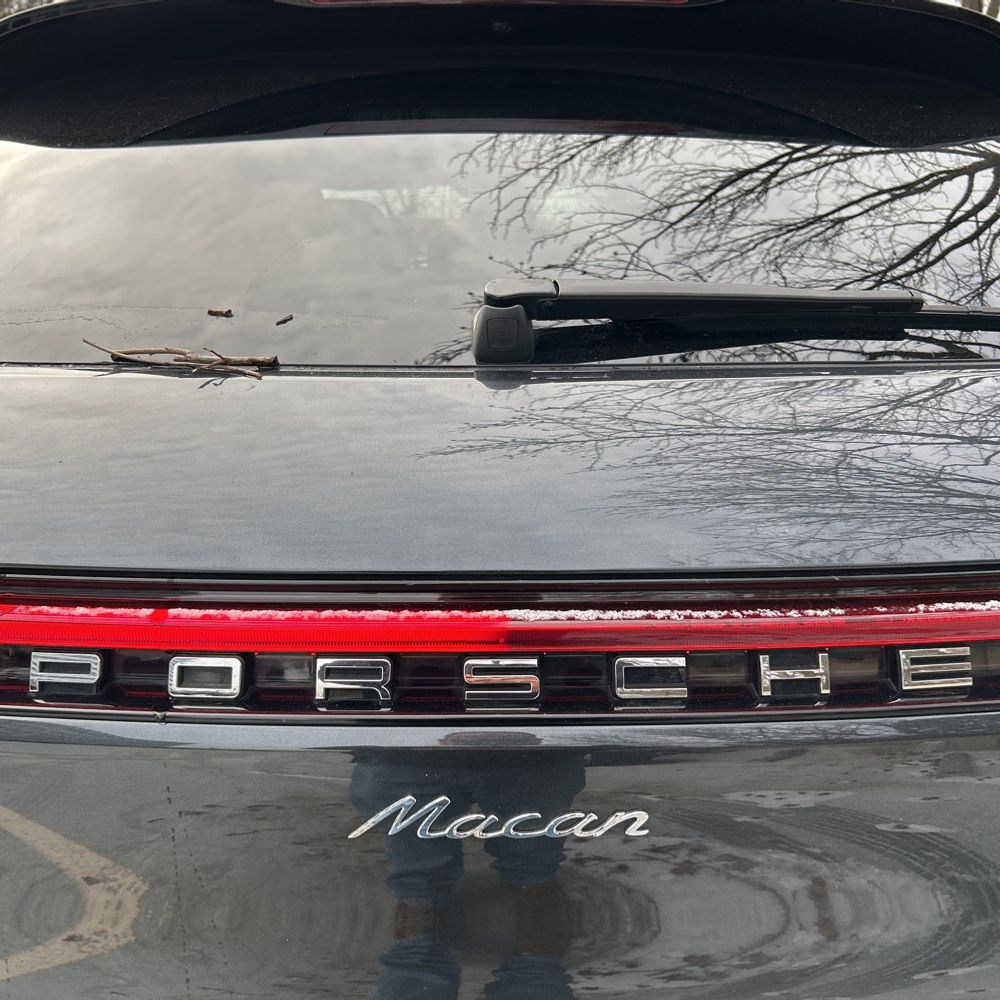 2024 Porsche Macan Base