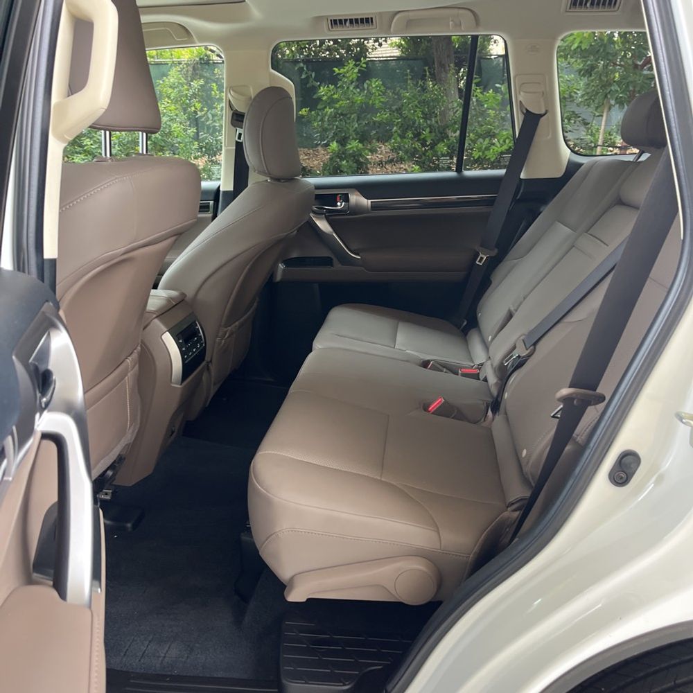 2023 Lexus GX 460 Base