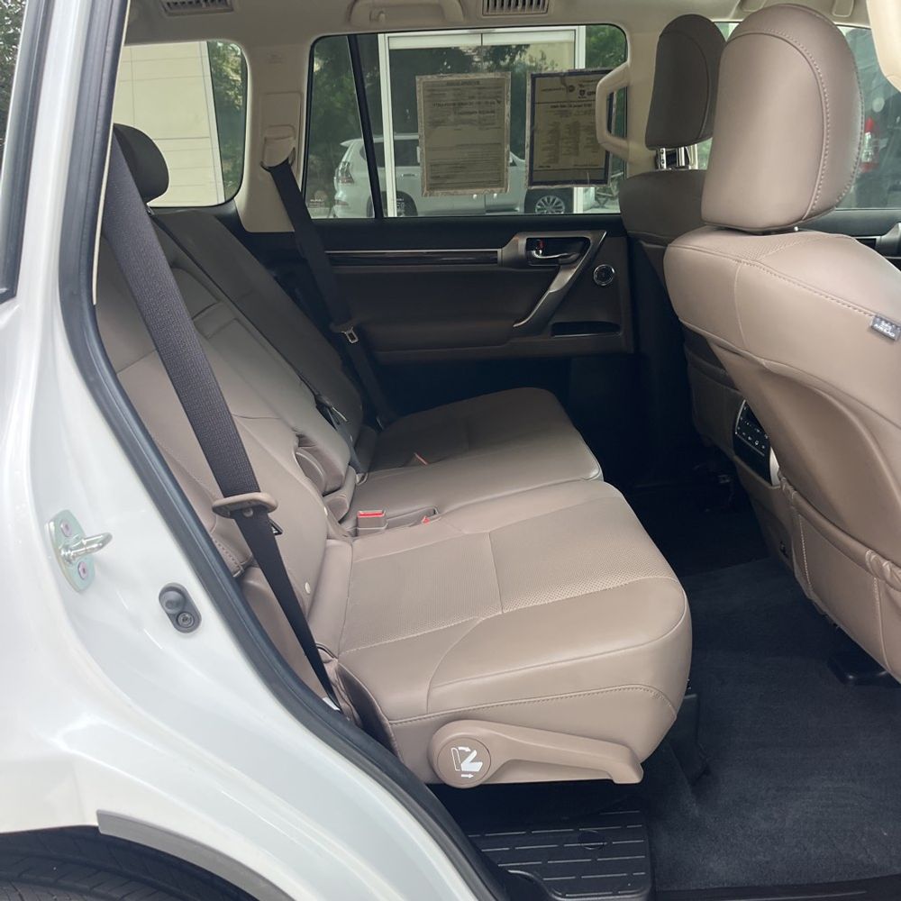 2023 Lexus GX 460 Base
