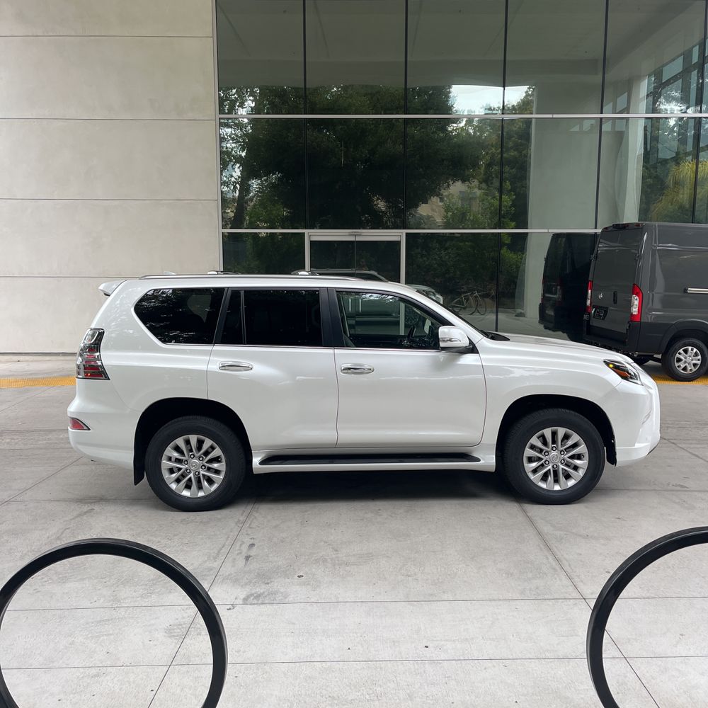 2023 Lexus GX 460 Base
