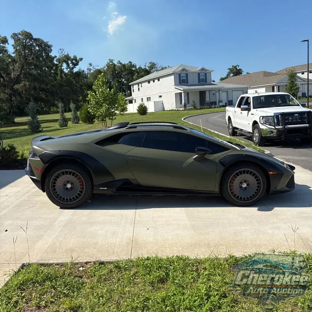 2024 Lamborghini Huracan Sterrato