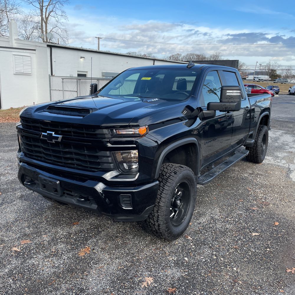 2024 Chevrolet Silverado 2500HD Custom