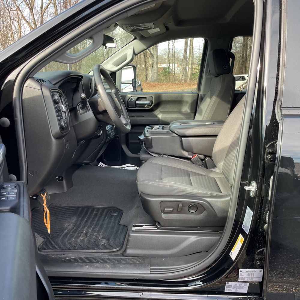 2024 Chevrolet Silverado 2500HD Custom