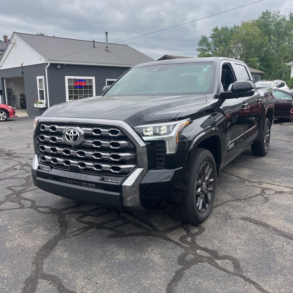 2024 Toyota Tundra Platinum