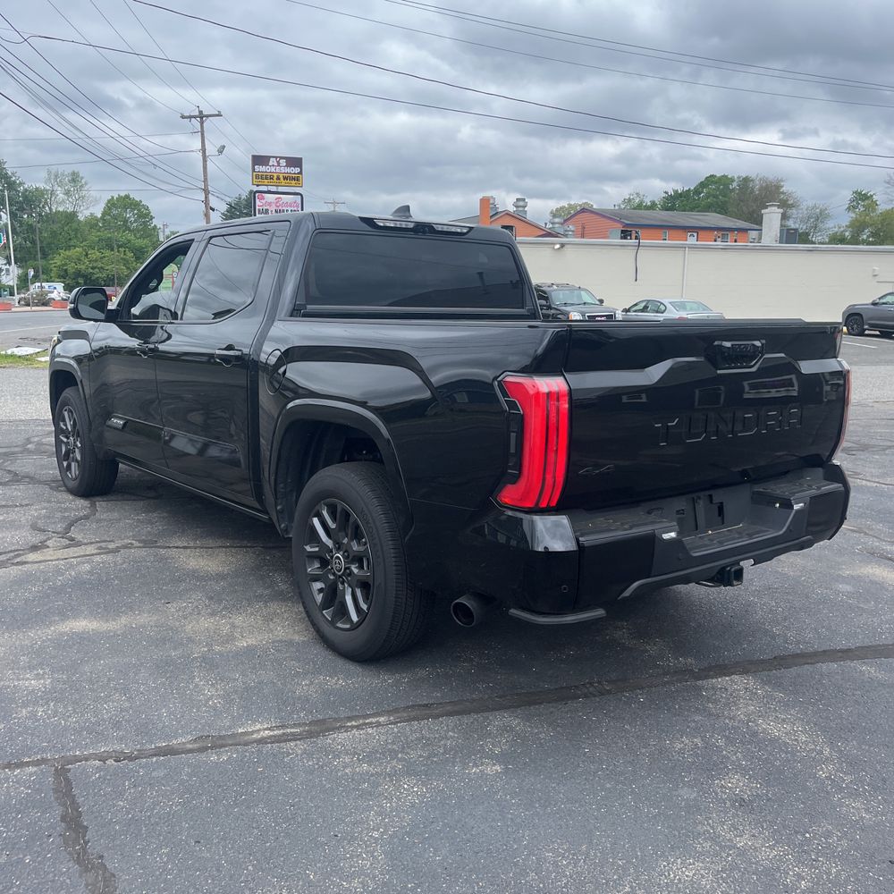 2024 Toyota Tundra Platinum