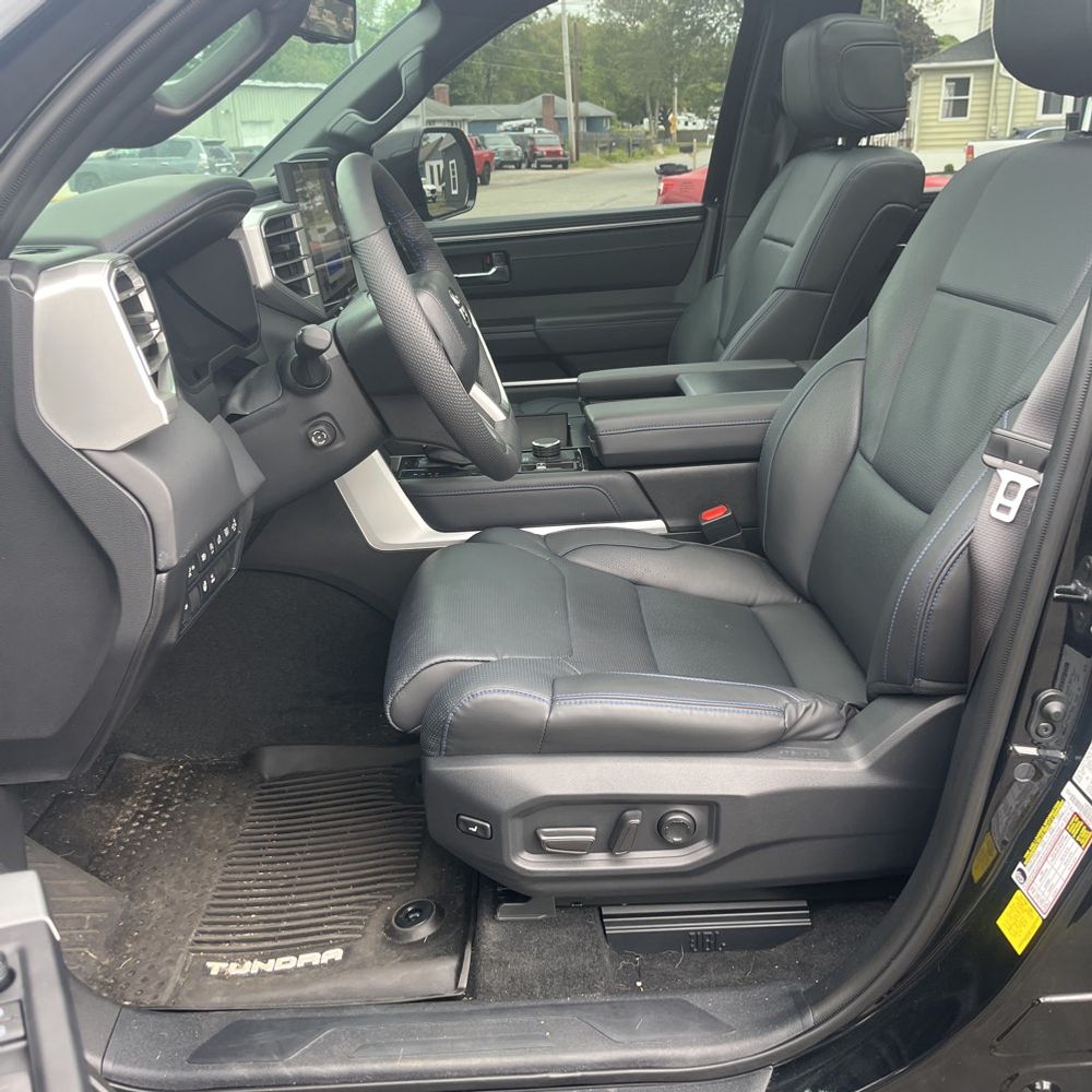 2024 Toyota Tundra Platinum