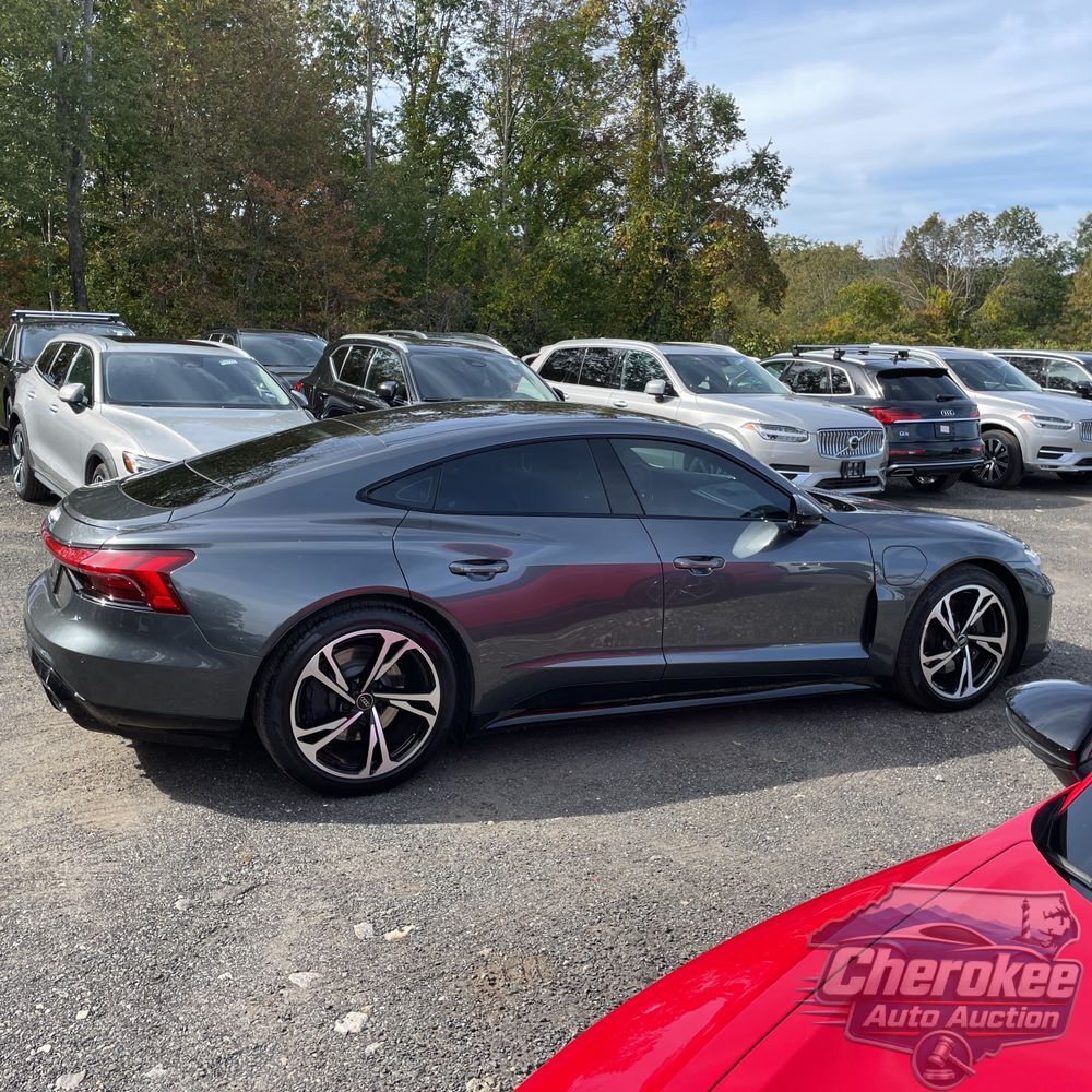 2023 Audi e-tron GT Premium Plus