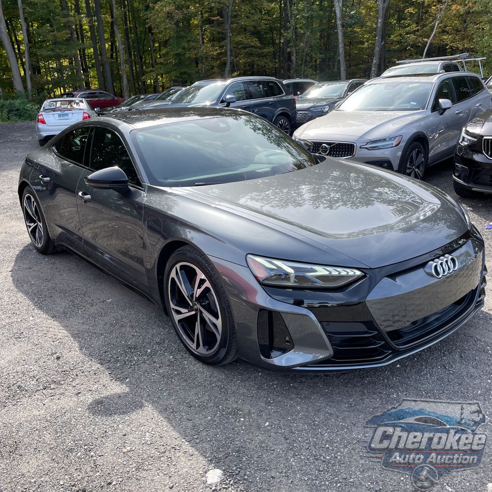 2023 Audi e-tron GT Premium Plus