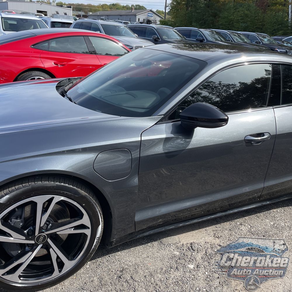 2023 Audi e-tron GT Premium Plus
